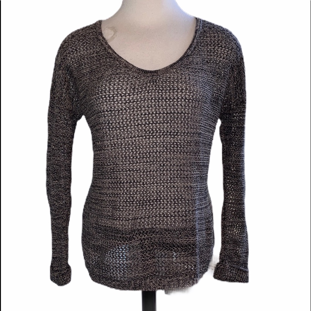 Brand:Urban Outfitters. Long sleeve knit sweater - Picture 2 of 7